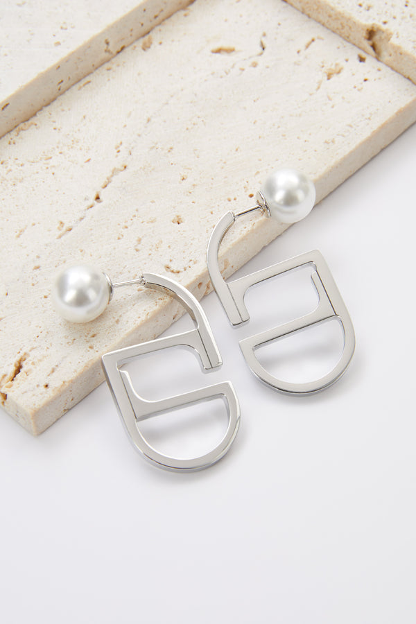 Laurèl Laurèl LOGO Earrings Silver & Pearl White
