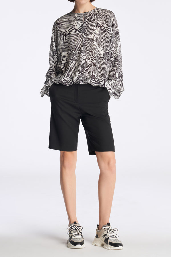 laurèl Laurèl Straight-Leg Shorts Black