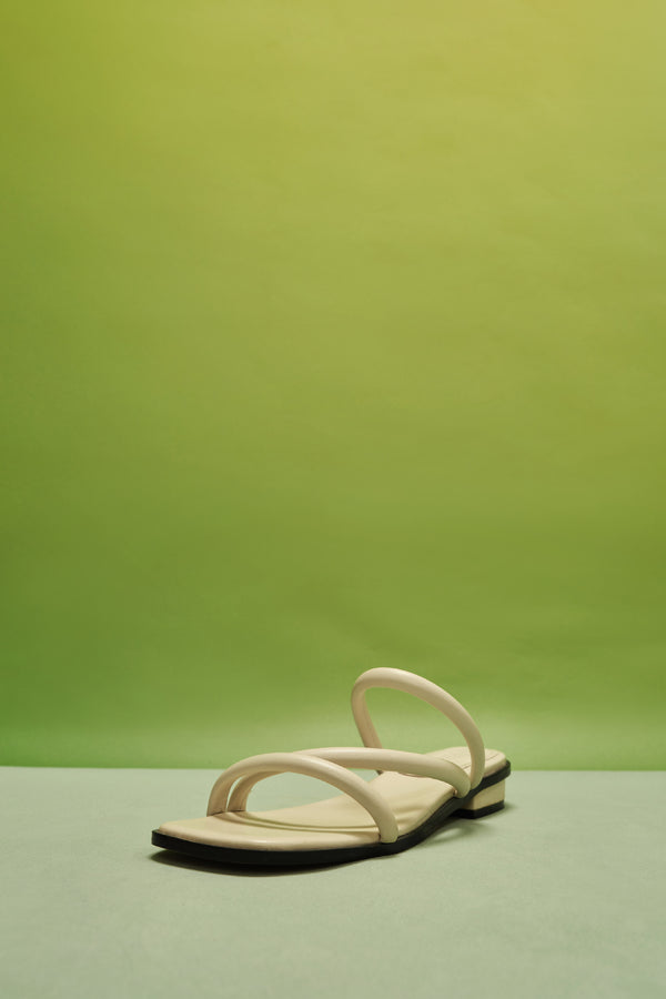 Laurèl Laurèl White Minimalist Sandals