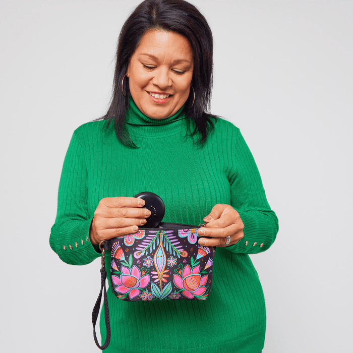 Laurel Burch Alyssa Floral Wristlet