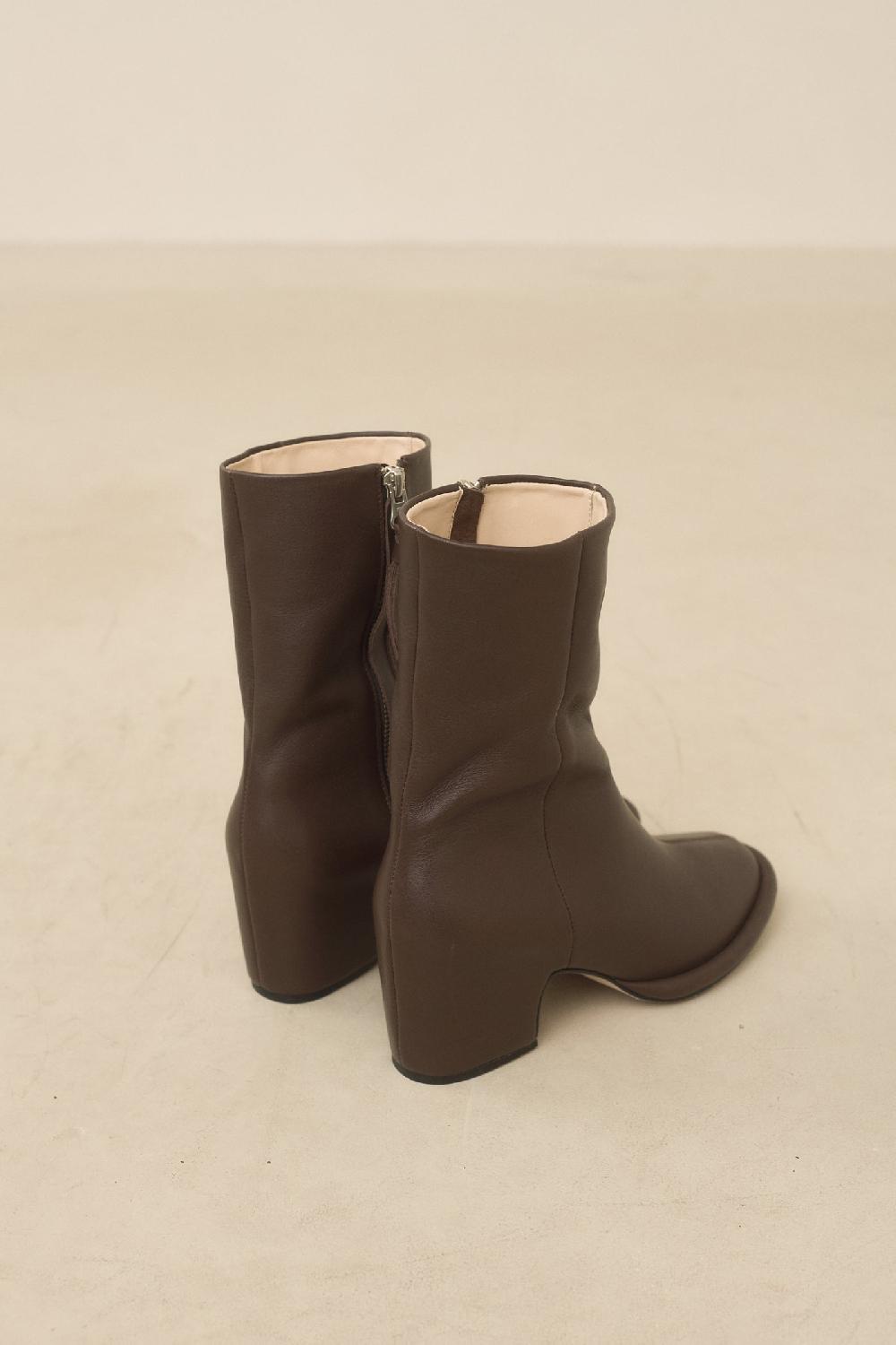 Lauren Manoogian ARCH BOOT SADDLE