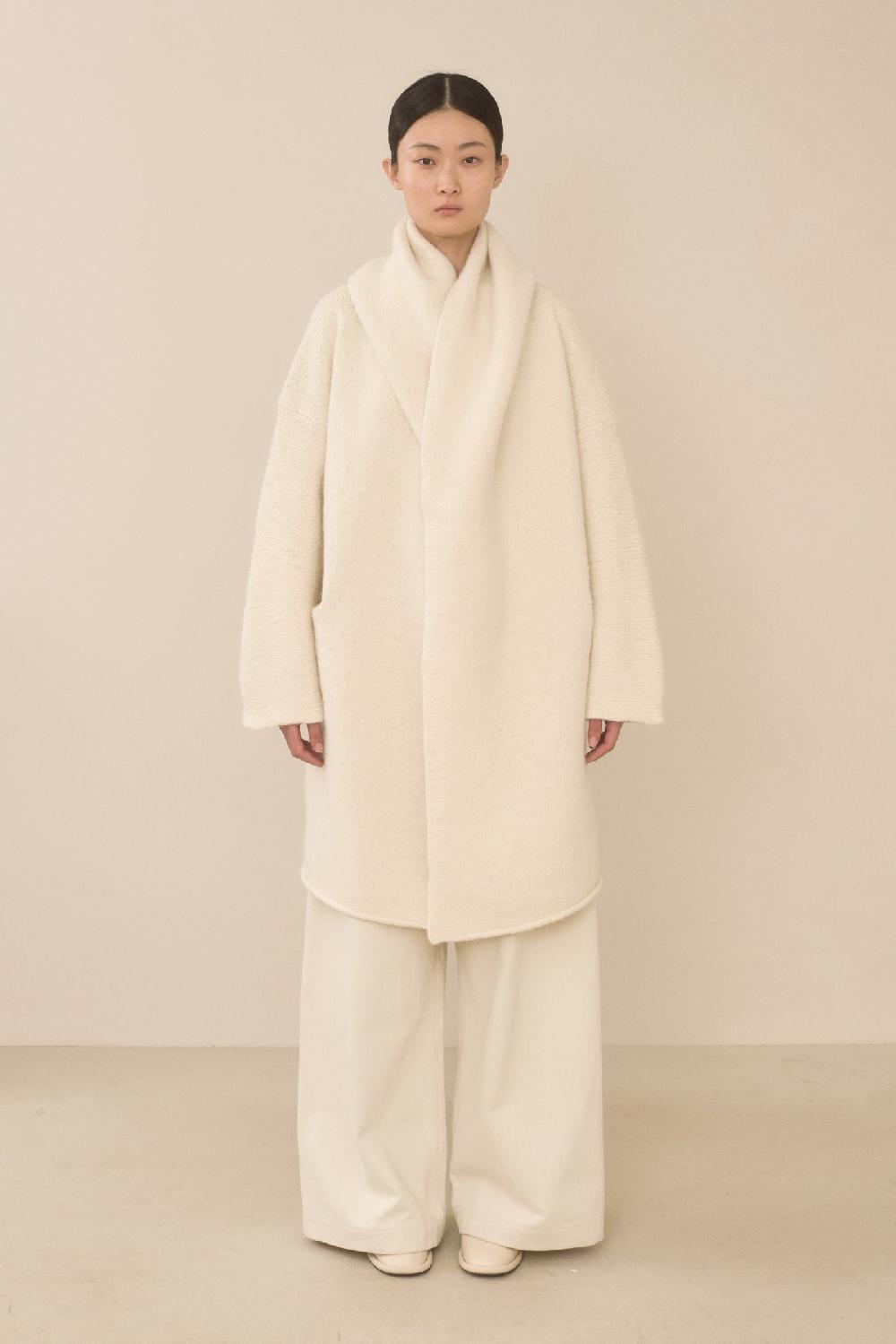 Lauren Manoogian CAPOTE COAT RAW WHITE