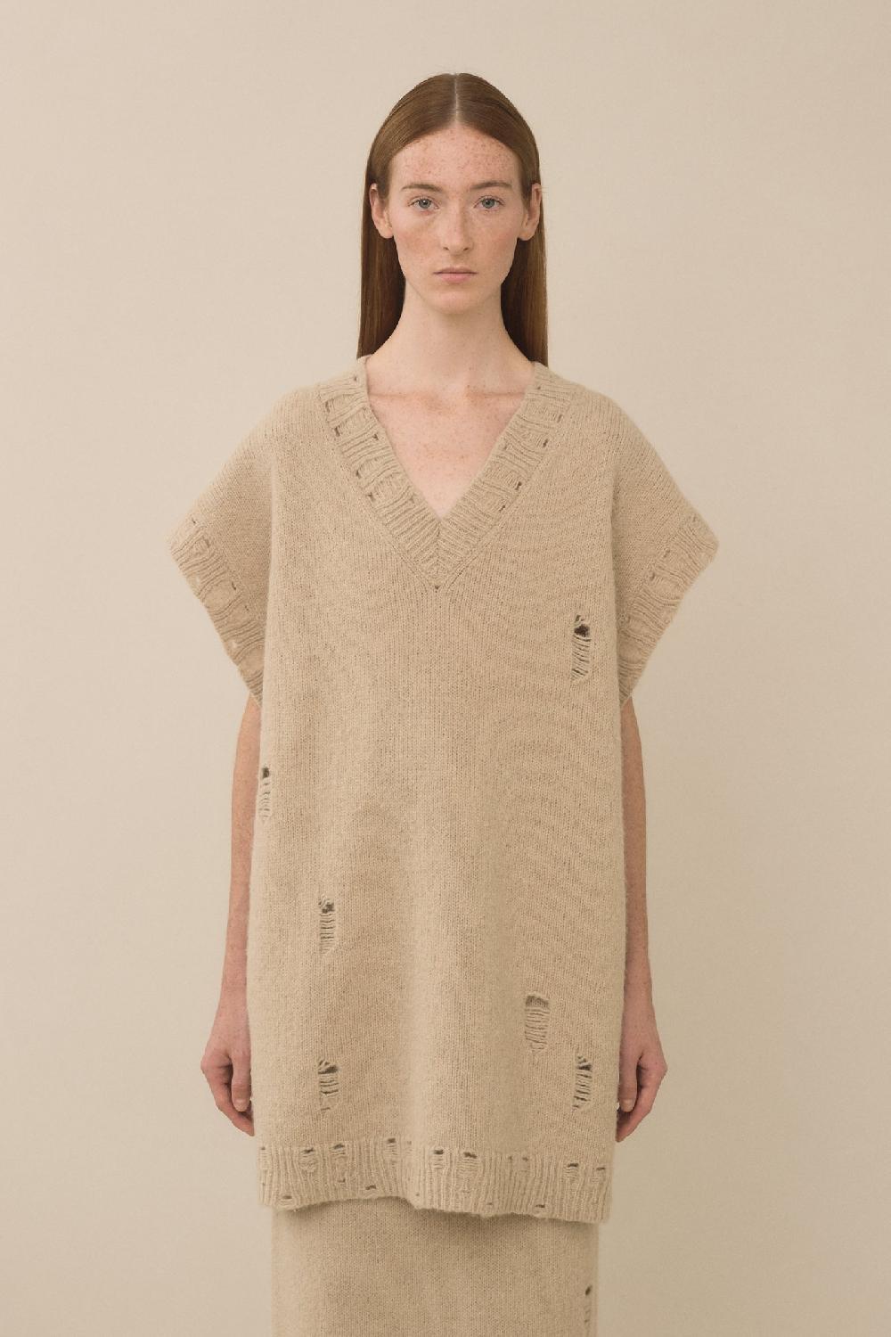 lauren manoogian DISTRESSED VEST ANTIQUE