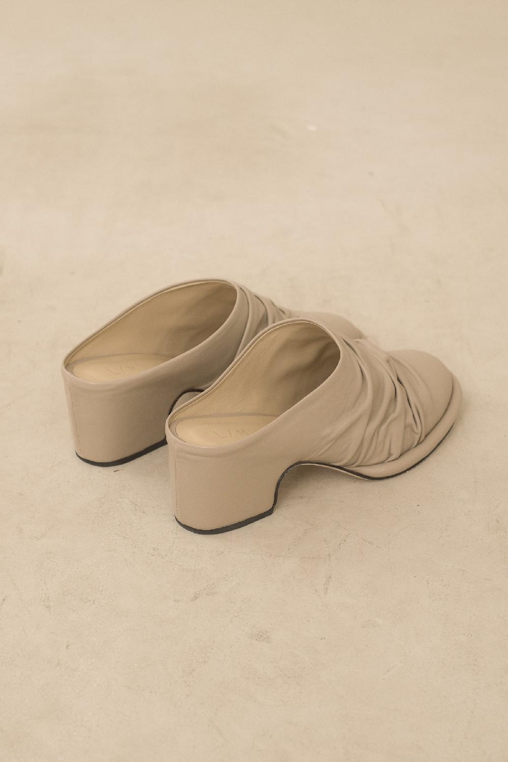 Lauren Manoogian FORM ARCH MULE GREIGE