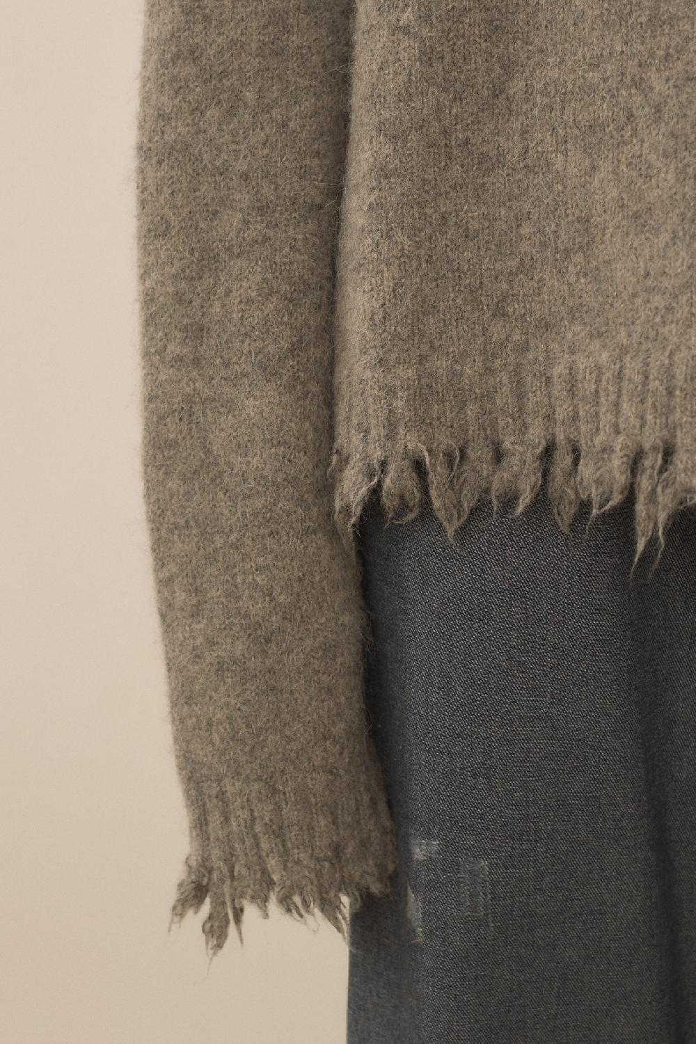 Lauren Manoogian FRAY CREWNECK ROCK