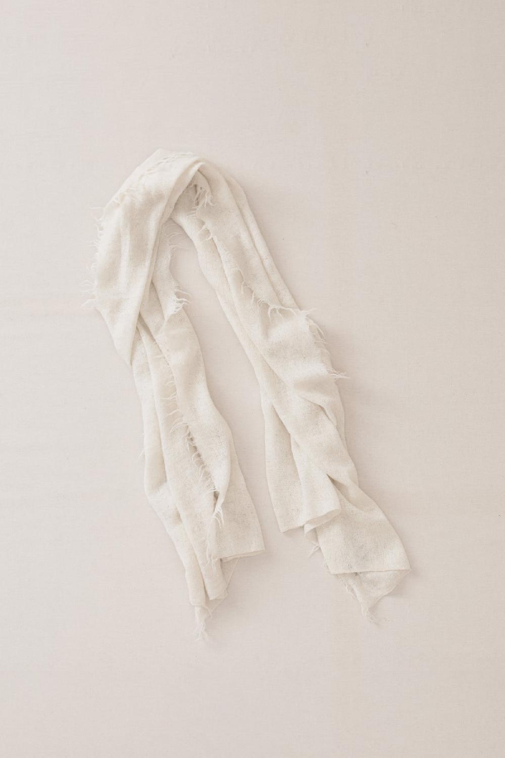 Lauren Manoogian FRINGE SCARF RAW WHITE