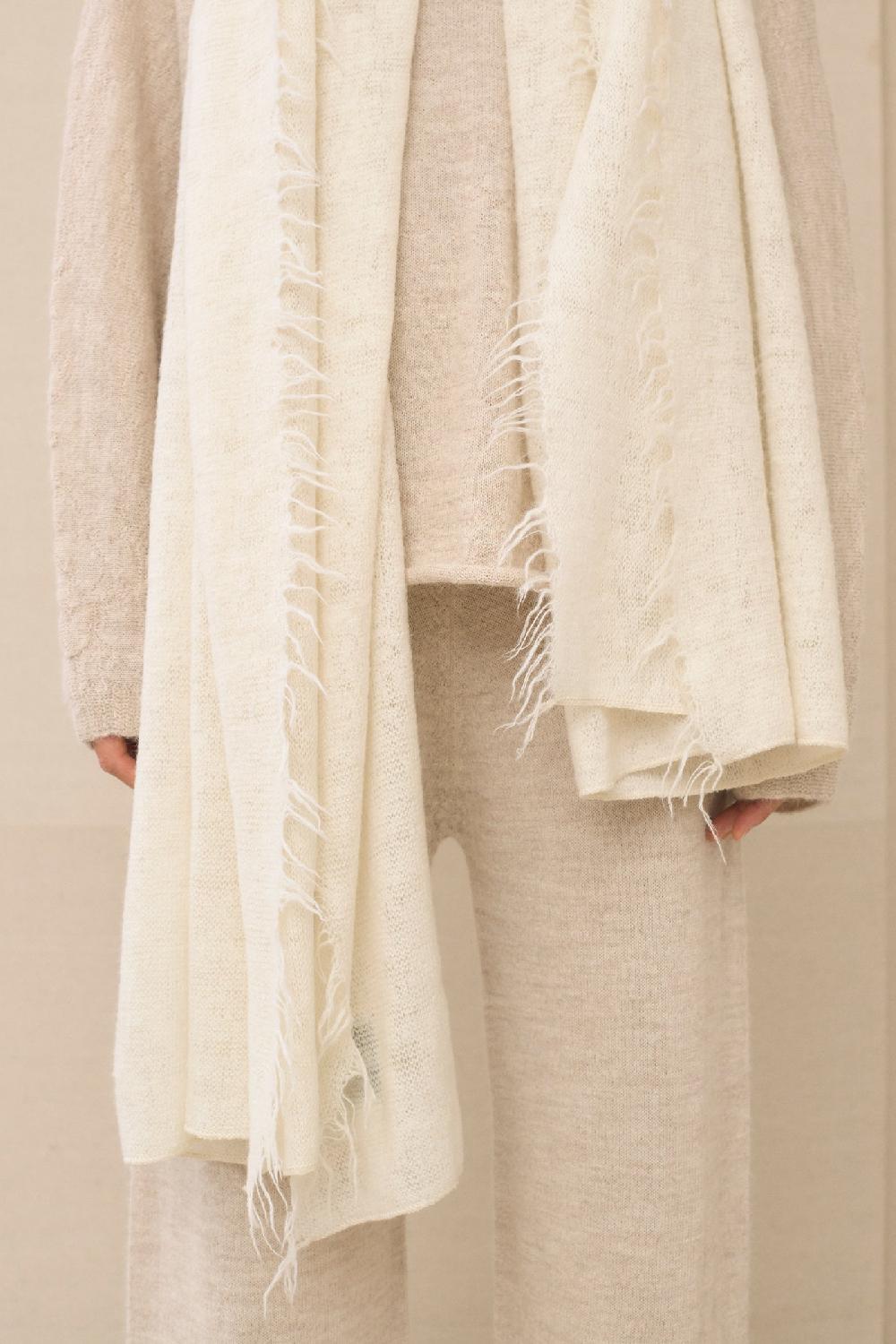 Lauren Manoogian FRINGE SCARF RAW WHITE