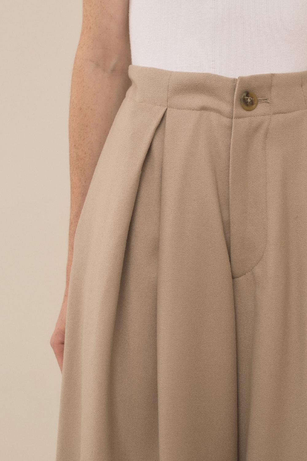 Lauren Manoogian PLEAT TROUSER TANNIN