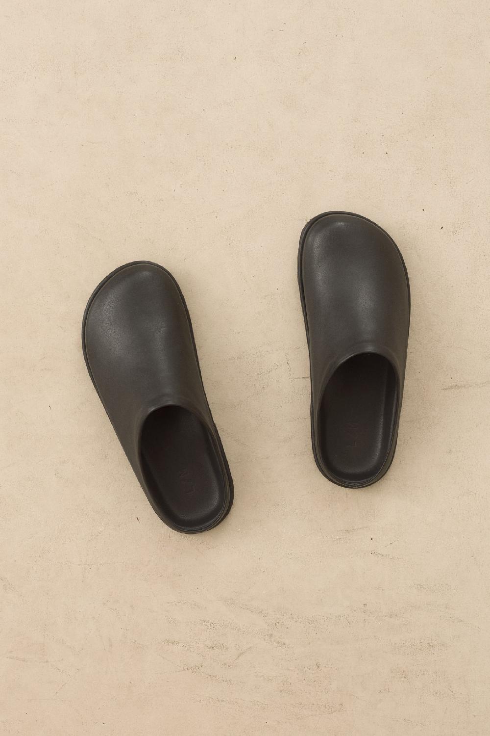 Lauren Manoogian SOFT MONO MULE BLACK