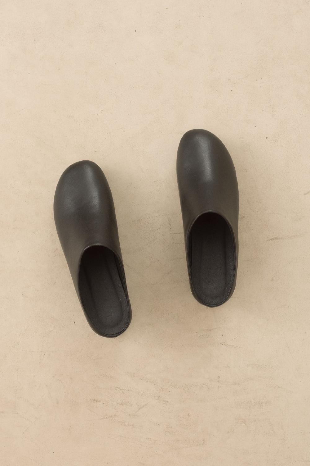 Lauren Manoogian STUDIO CLOG BLACK