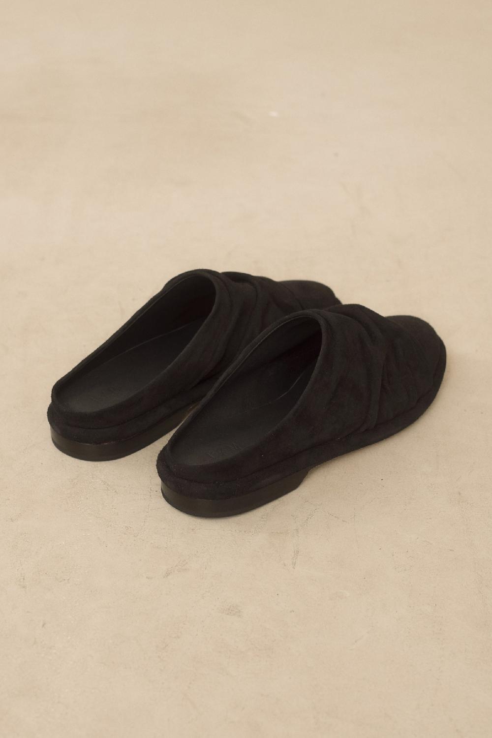 Lauren Manoogian SUEDE FORM MULE BLACK