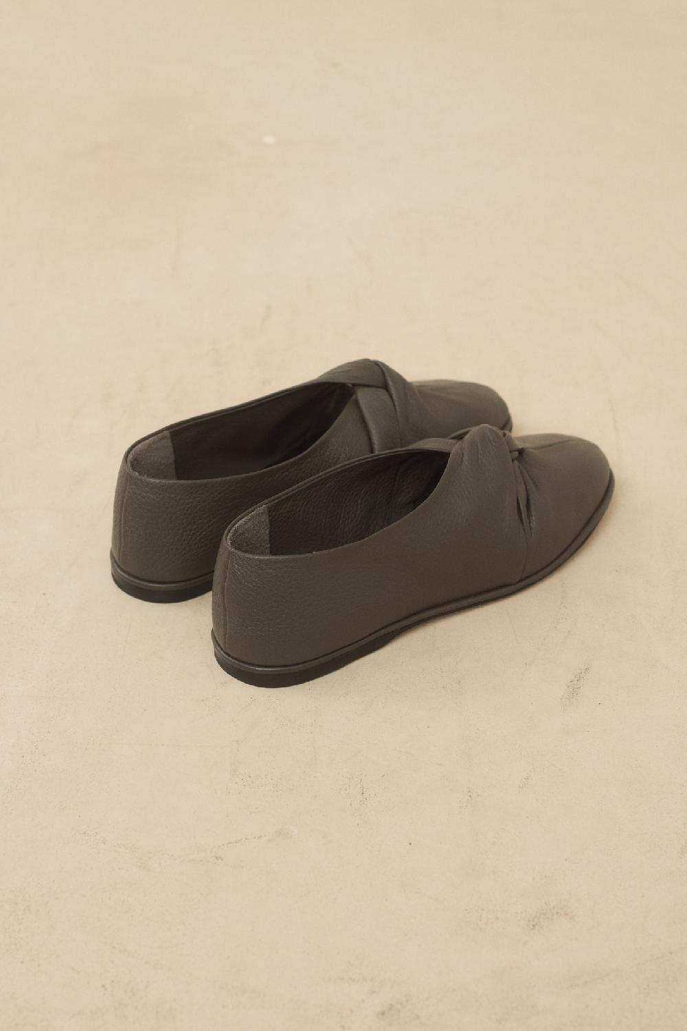 Lauren Manoogian TWIST BALLET COAL