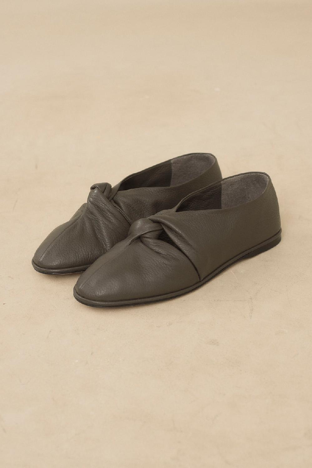 lauren manoogian TWIST BALLET COAL