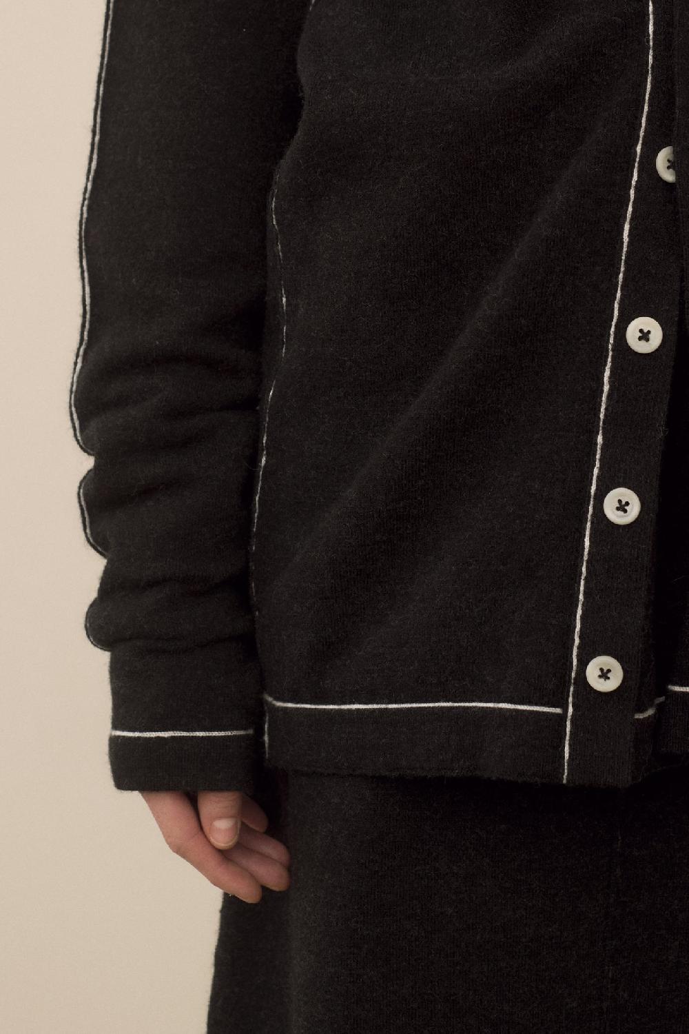 Lauren Manoogian STITCH BUTTON CARDIGAN BLACK MELANGE