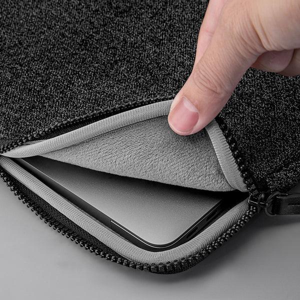 Laut INFLIGHT Protective Sleeve For 14-inch Laptop