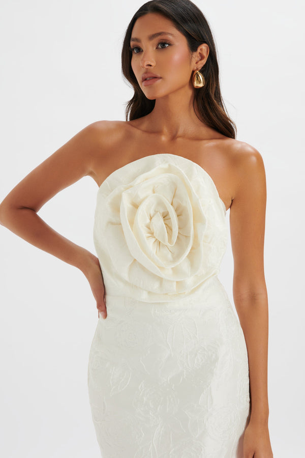 Lavish Alice MONTANA 3D Flower Bandeau Midi Dress In White Jacquard