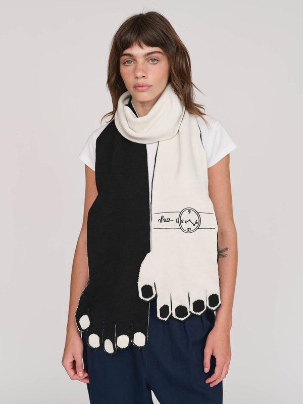 lazy oaf Hand In Hand Scarf
