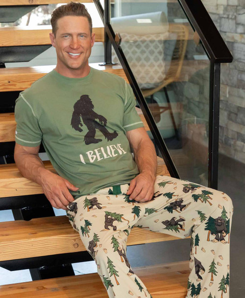Lazy One I Believe Squatch Men's PJ Set