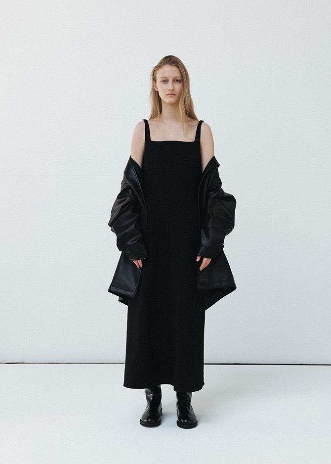 le 17 septembre CAROLINE LONG BLACK DRESS