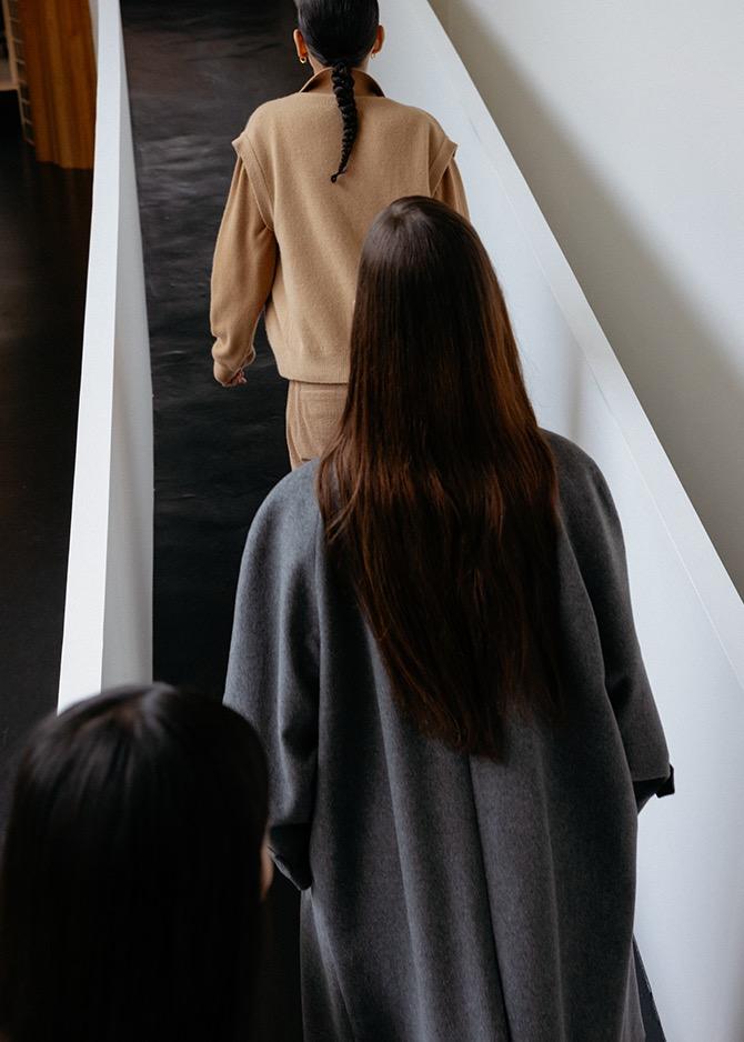 le 17 septembre CASHMERE BLEND RAGLAN COAT [GRAY]