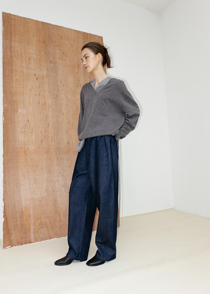 Le 17 Septembre CURVED DENIM PANTS [INDIGO]