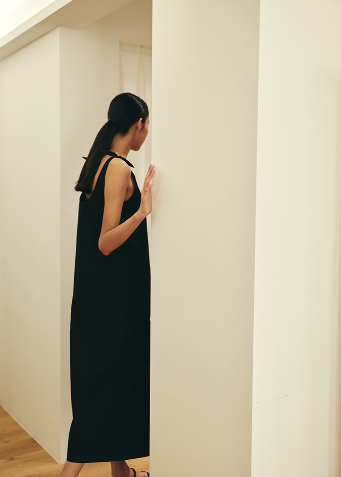 le 17 septembre KAELYN BLACK DRESS in COTTON