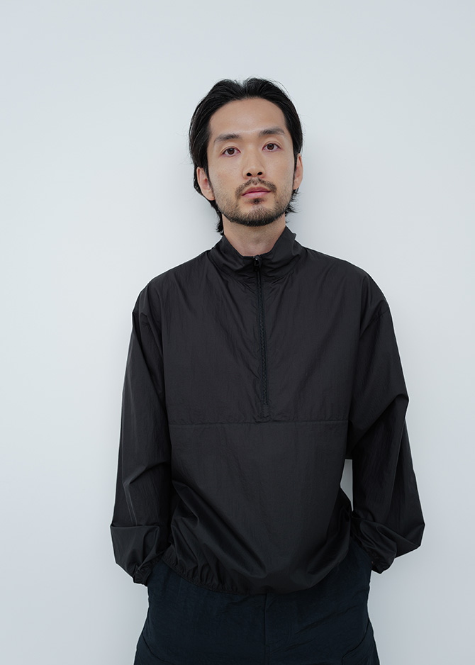 le 17 septembre RE-NYLON ANORAK JUMPER [BLACK]