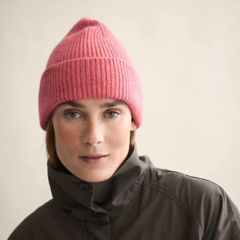 Le Bonnet Beanie — Fuchsia