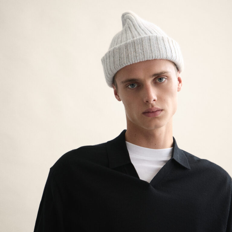 Le Bonnet Le Grand Bonnet — Irridescent