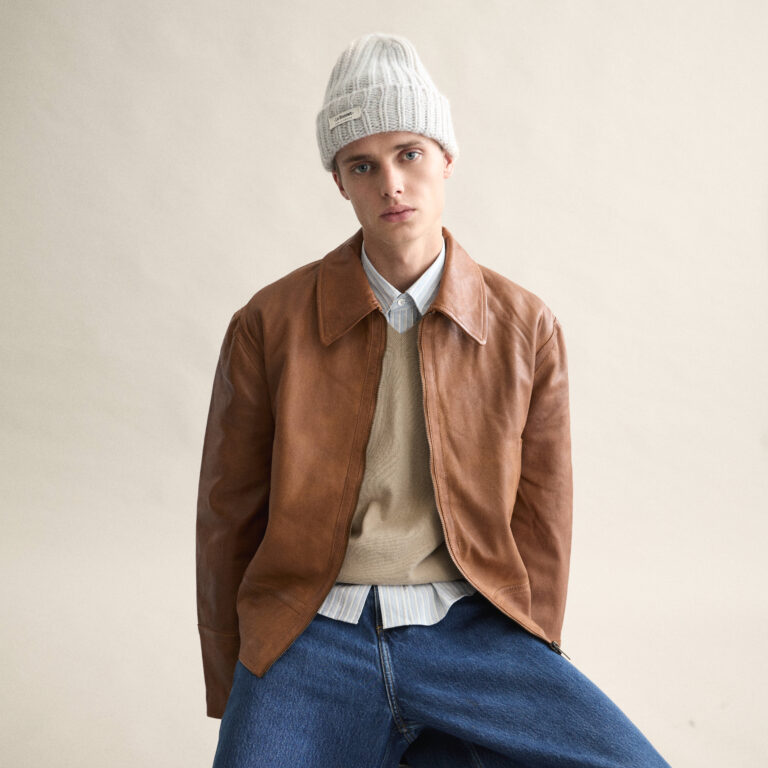 Le Bonnet Logo Beanie — Irridescent