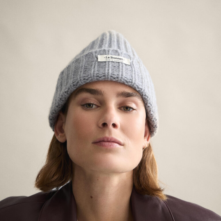 Le Bonnet Logo Beanie — Smoke