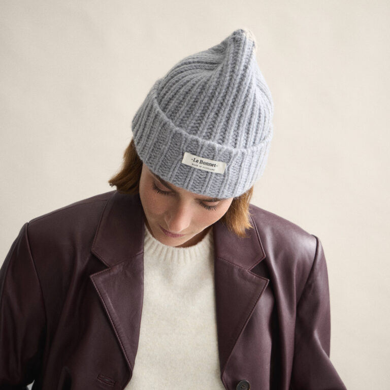 Le Bonnet Logo Beanie — Smoke