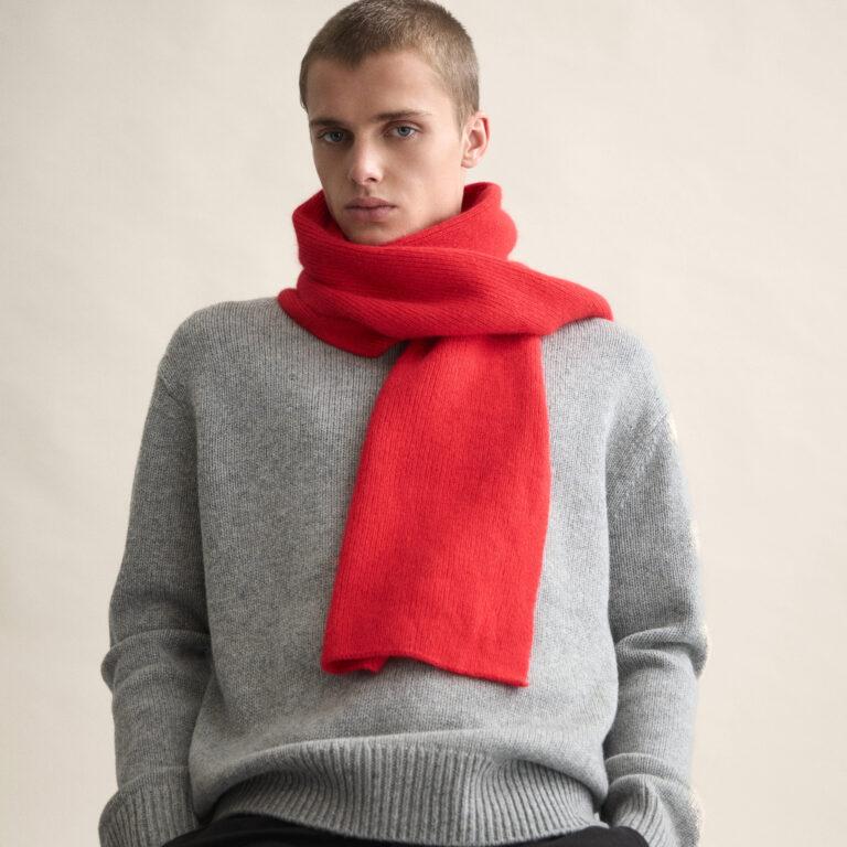 Le Bonnet Scarf — Crimson