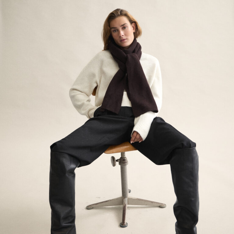 Le Bonnet Scarf — Espresso