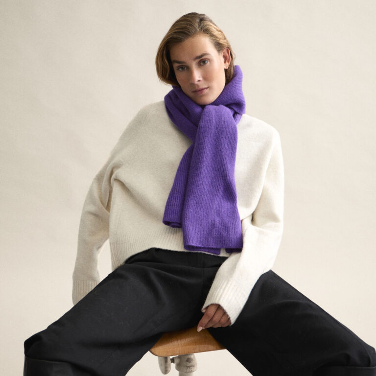 Le Bonnet Scarf — Grape