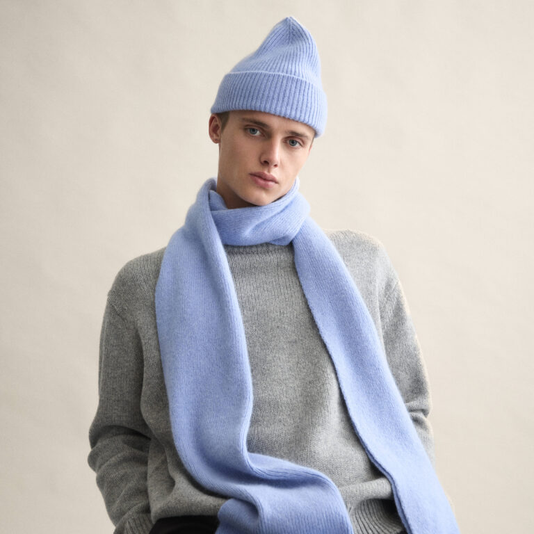 Le Bonnet Scarf — Light Blue Sky