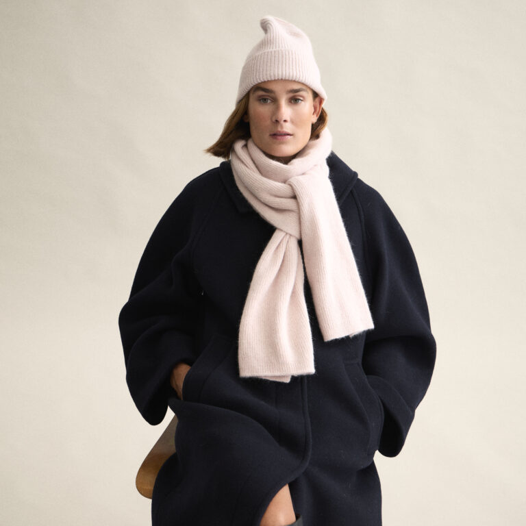 Le Bonnet Scarf — Misty Rose