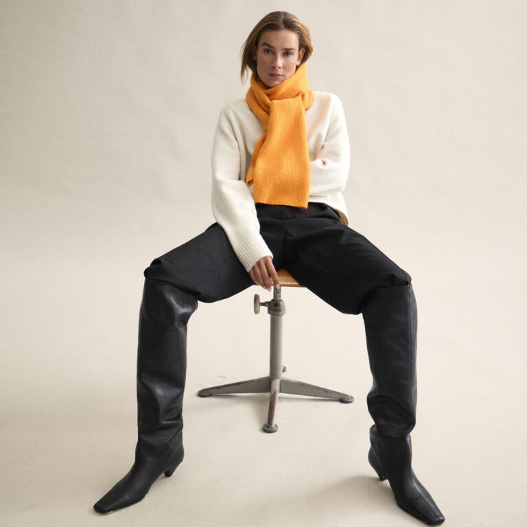 Le Bonnet Scarf — Orange Peel