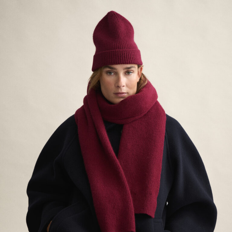 Le Bonnet Scarf — Wine