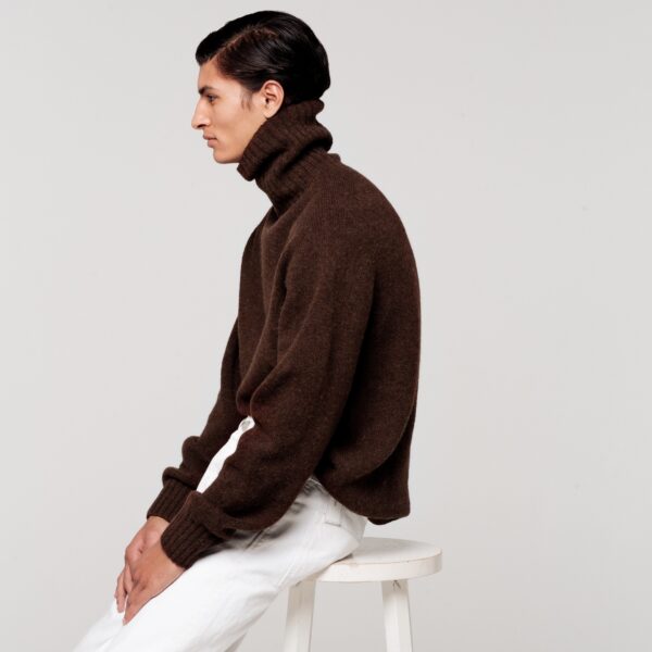 Le Bonnet Turtleneck — Chocolate