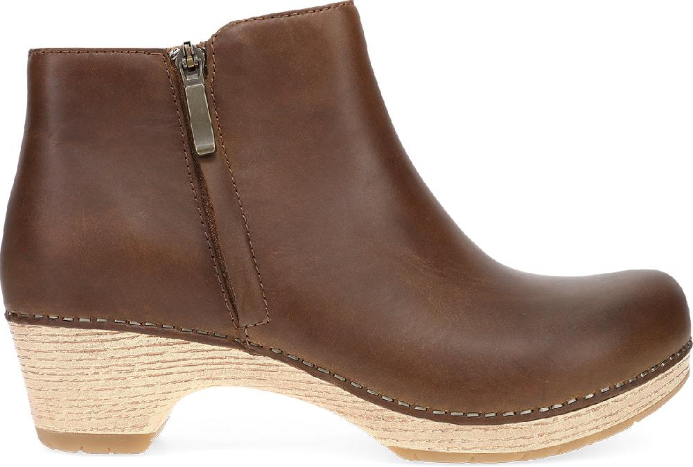 Le Bos Dansko Tan Oiled Pull Up Women's Booties 2217-641400
