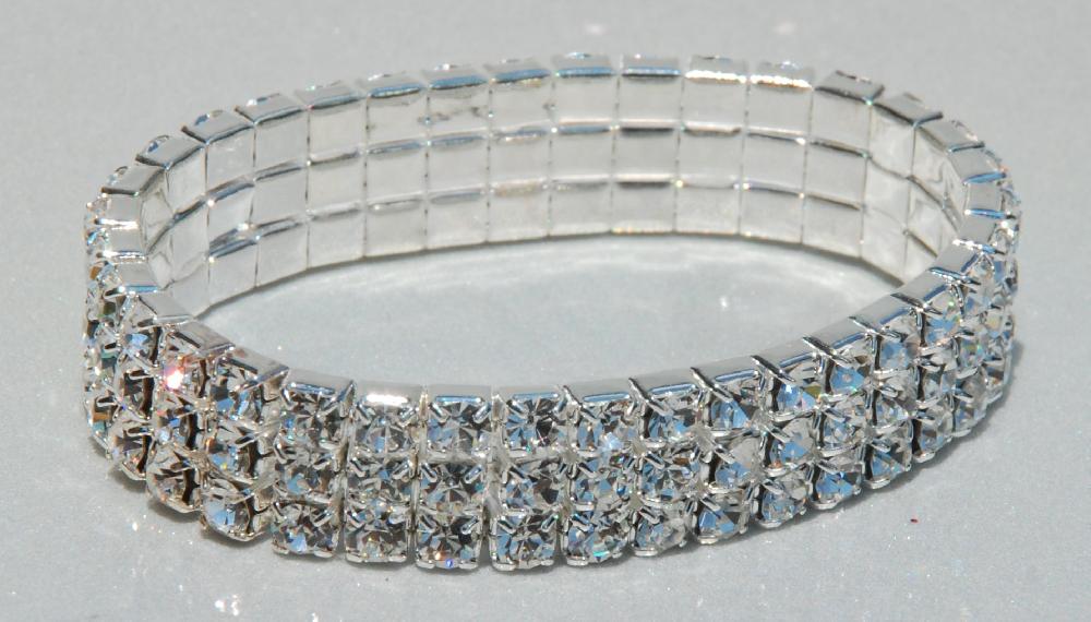 le bos J-156 3 Row Clear Rhinestone Stretch Bracelet