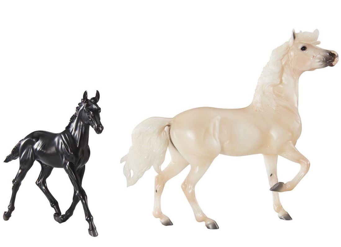 le bos Breyer Encore and Tor set W1840