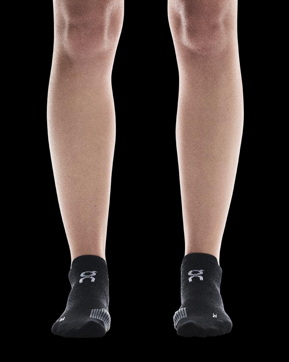 le bos On Black/Eclipse Performance Run Socks Low 2UF10060106