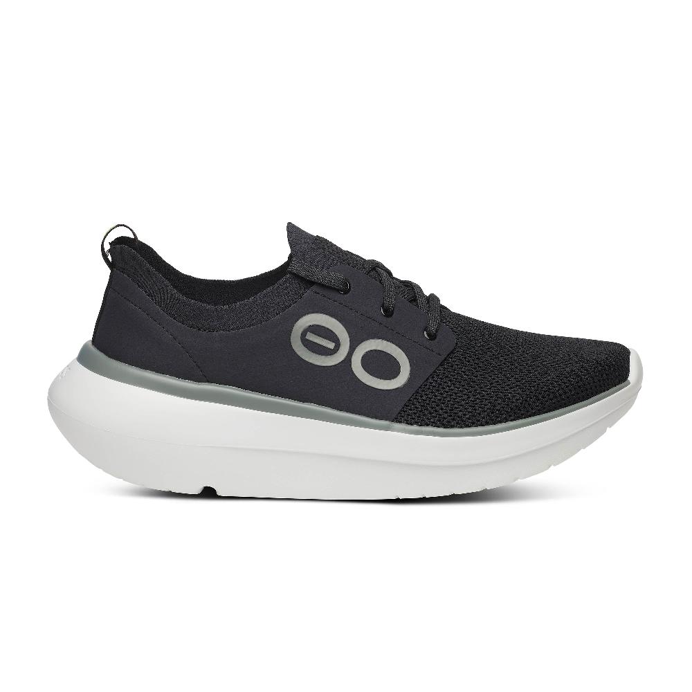 le bos Oofos White/Black OOmy Stride Men's Athletic Shoes 5087-WHT/BLK