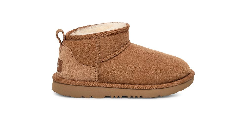 le bos Ugg Chestnut Ultra Mini Big Kids (sizes 13-6 approx. ages 6-10 years old) Boots 1130750K-CHE