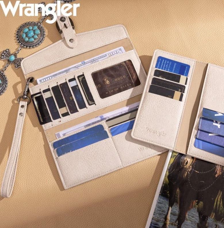 Le Bos Wrangler Beige Western Cow-Print Trifold RFID Wallet/Wristlet With Detachable Credit Card Holder WG195-W054BG