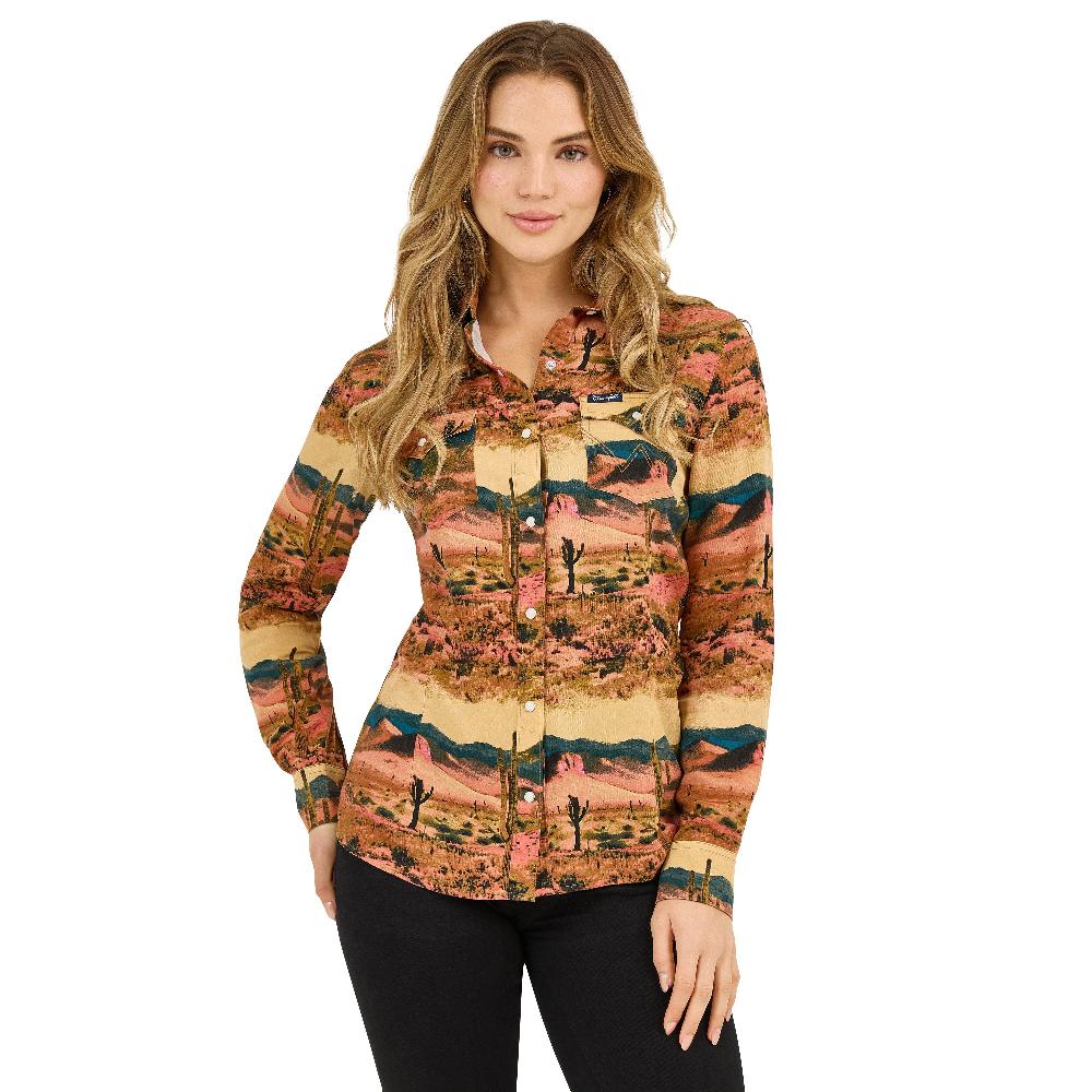 le bos Wrangler Desert Tan Women's Desert Print Collared Longsleeve Western Snap Top 112371687