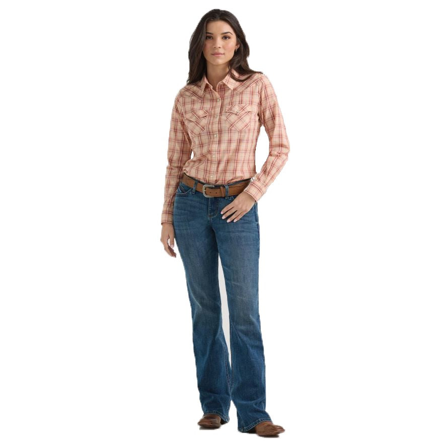 le bos Wrangler Peach (Plaid) Women's Collared Longsleeve Essential Snap Front Top 112360784