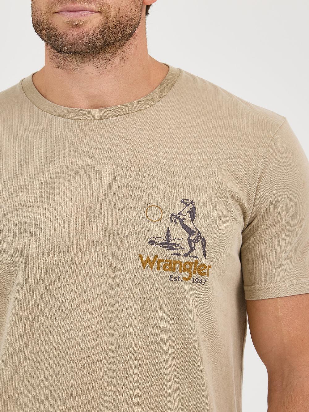 Le Bos Wrangler Trench Coat Men's Graphic Knit Short Sleeve T-Shirt 112361852